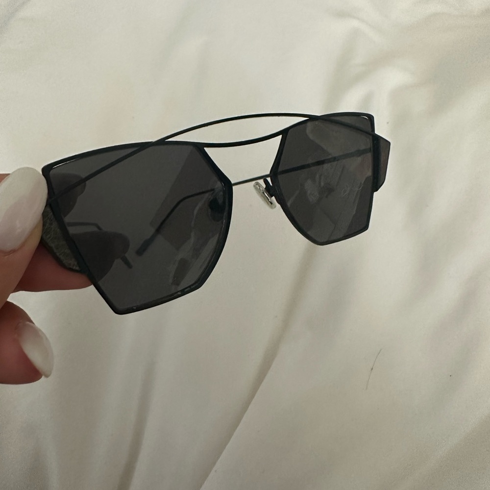 Cleo Nicci New York black sunglasses